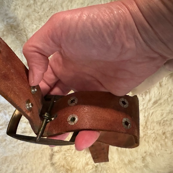 VTG Leather Bullet/Ammo Belt with brass rivets & brass removable belt buckle - Picture 11 of 14